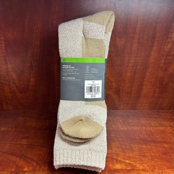 Alpine Design Men's Performance Hiking Socks - 4 Pack.      NEW - Picture 2 of 3